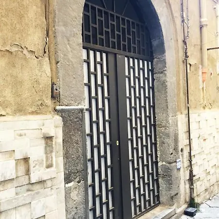 Apartment Vecchia - Purgatorio Naples